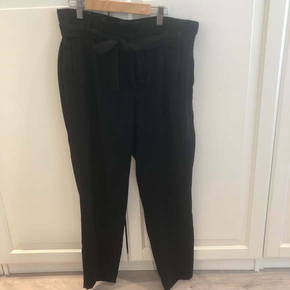 RW&Co Stretch Signature Fit Paper Bag Pant - Picture 6 of 10